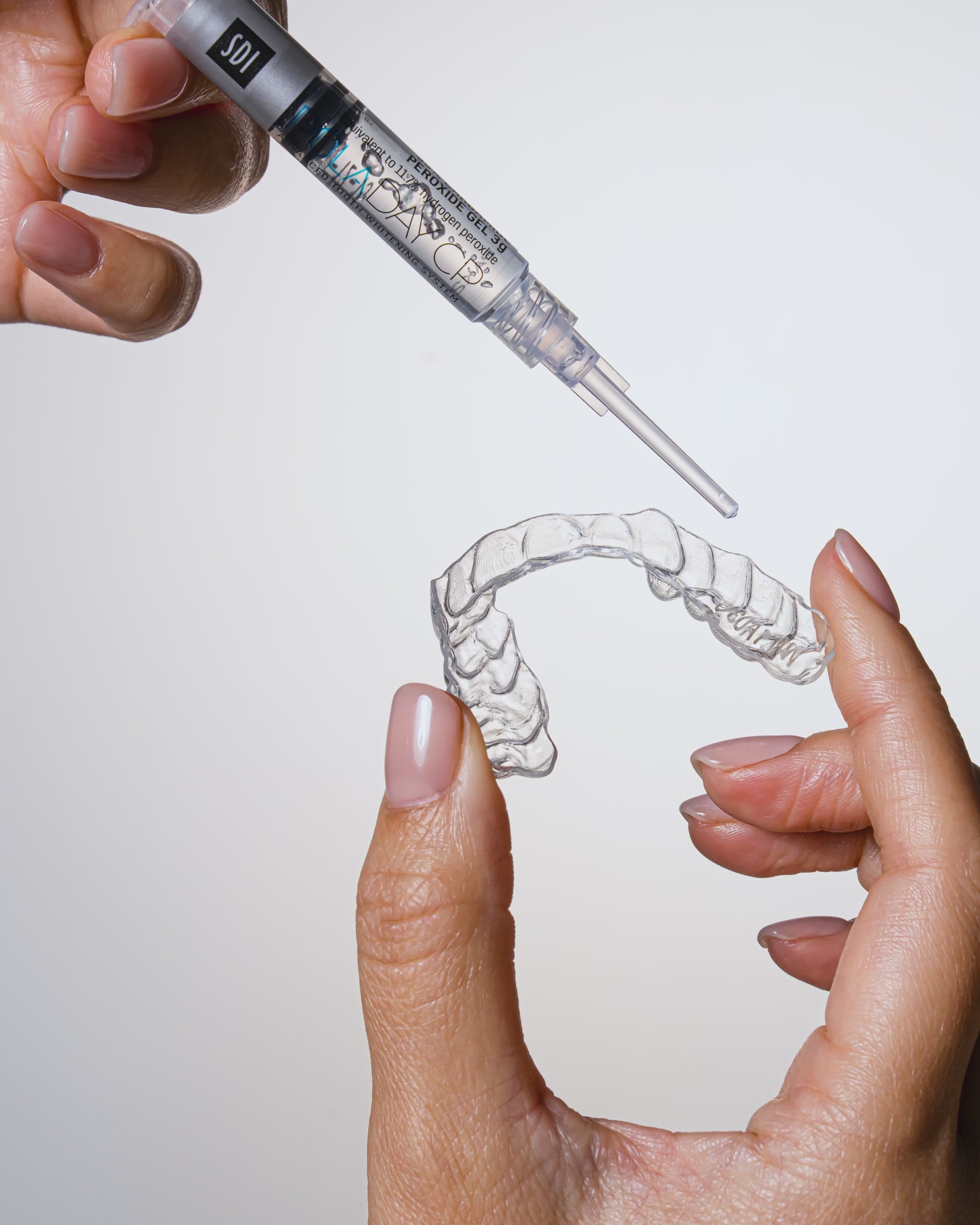 Load video: Advanced Teeth Whitening System